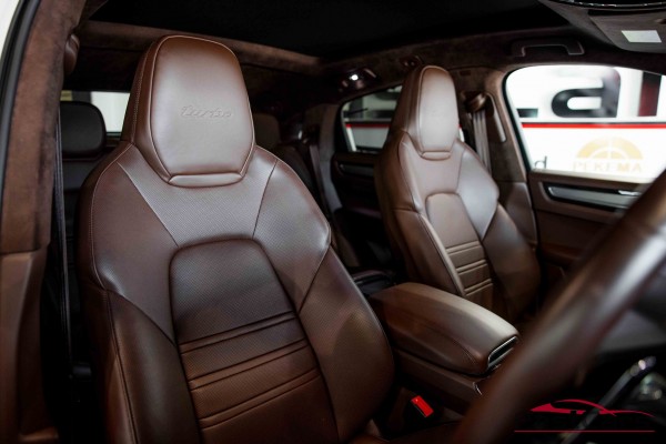 2023 Porsche Cayenne Coupe Turbo