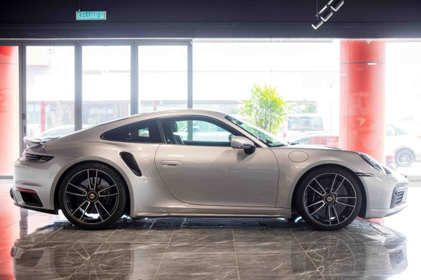 2021 Porsche 911 Turbo S